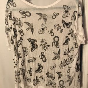 Loose fitting patterned shirt